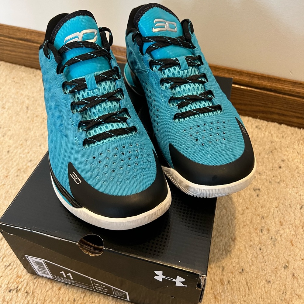 Under Armour Curry 1 Low Size 11 North Carolina Panther Blue